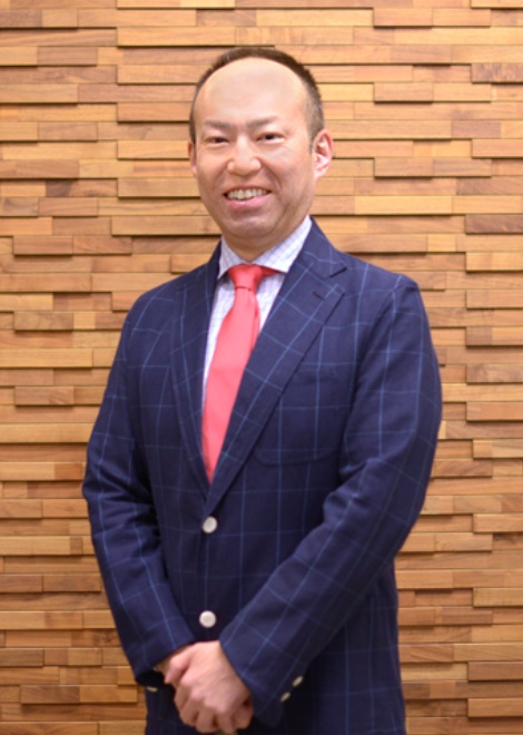 leader image