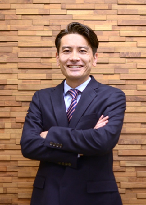 leader image